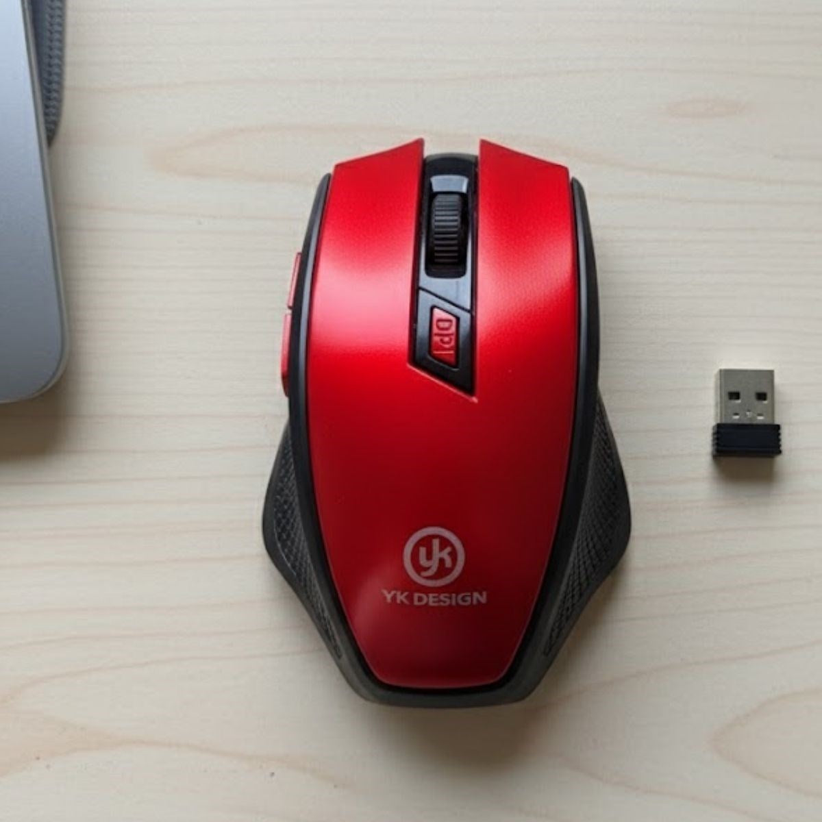 miorashop® Kırmızı Renkli Baş Parmak Destekli Ergonomik Sessiz Kablosuz Mouse – USB Alıcılı, Ofis ve Oyun İçin Konforlu Bilgisayar Faresi MS6300