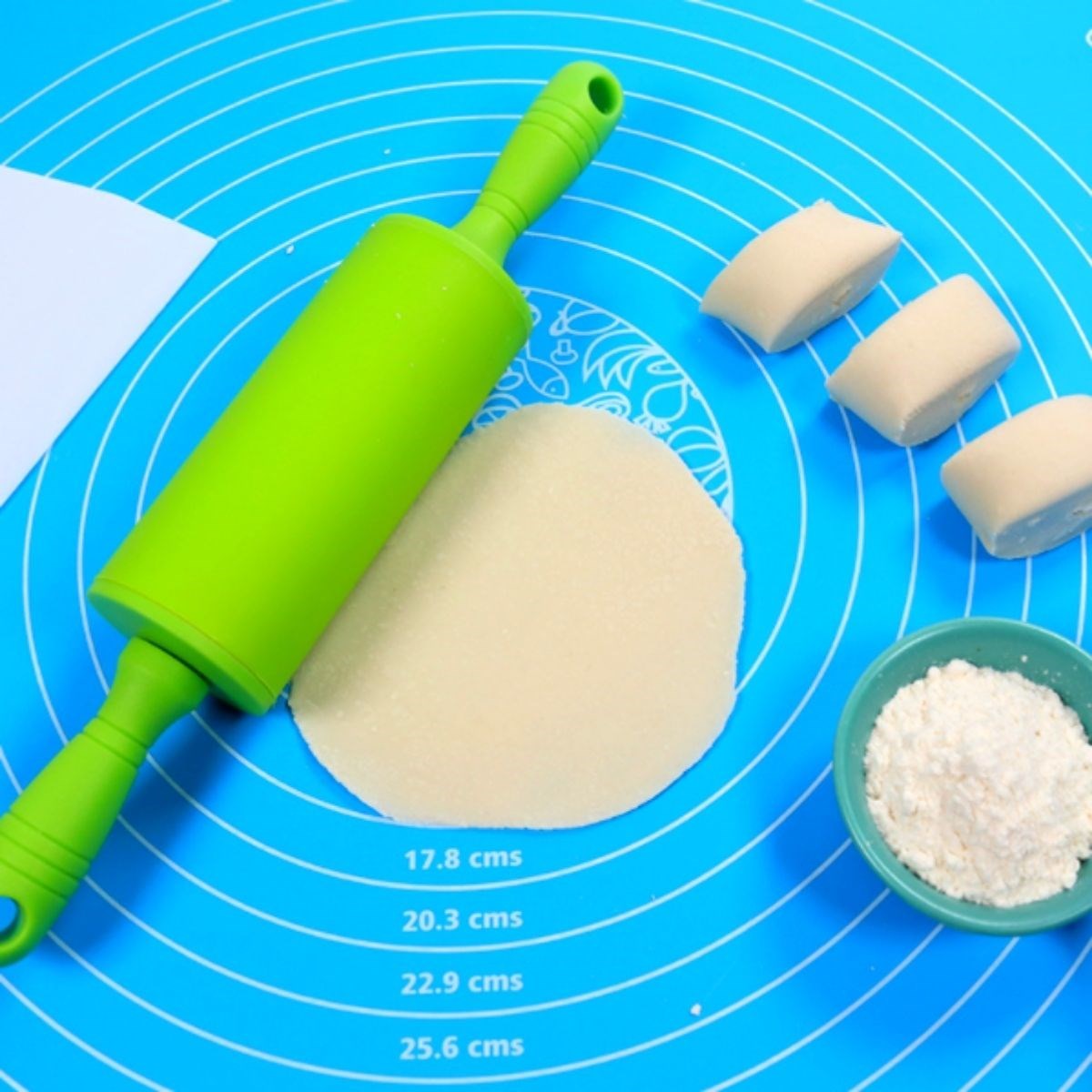 miorashop® 40*50 cm Silikon Ölçekli Kullanımı Kolay Hamur Açma Matı Ekmek Mantı Makarna Hamuru Yoğurma