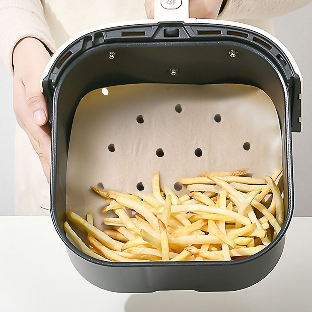 miorashop® 250 Adet Air Fryer Pişirme Kağıdı Tek Kullanımlık Hava Fritöz Yağ Geçirmez Yapışmaz Gıda Pişirme Kağıdı Delikli Kare Model