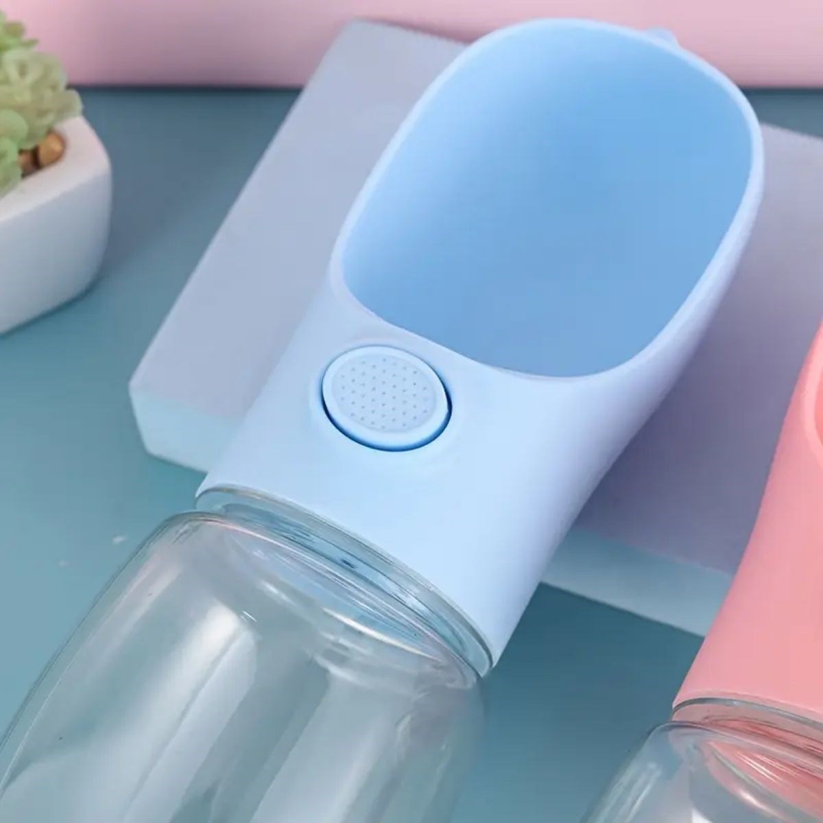 miorashop® Taşınabilir Butonlu 350 ml Evcil Hayvan Suluğu